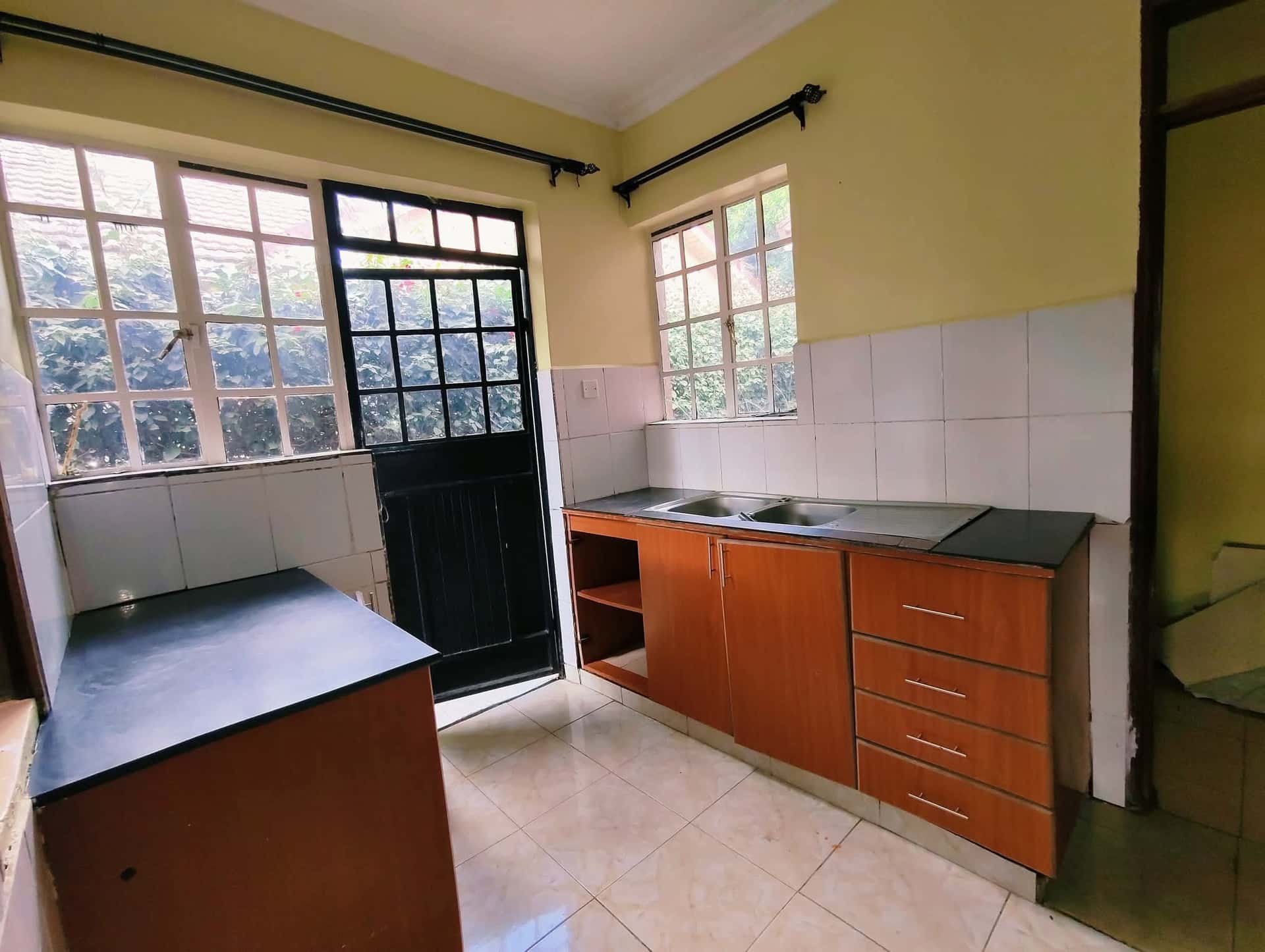 3 bedroom Bungalow For Rent in Kitengela Yukos thumbnail 8