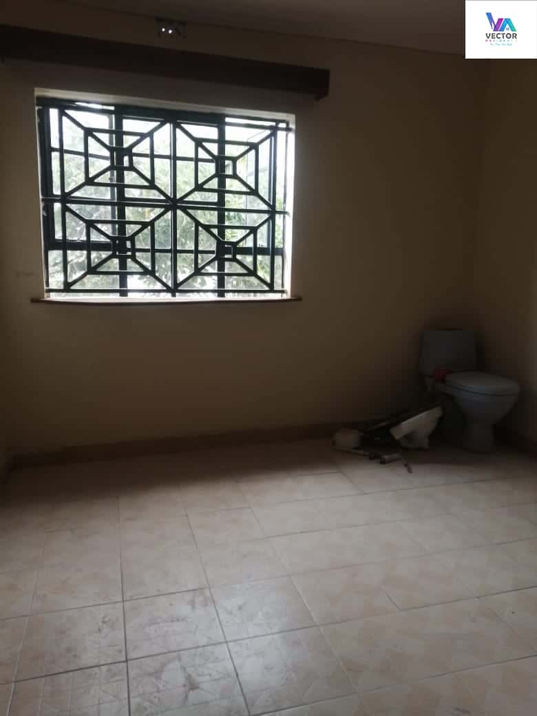 	5 bedroom All Ensuite with DSQ thumbnail 22
