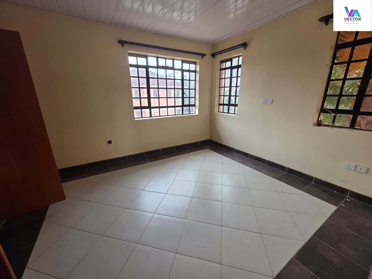 4 spacious all ensuite bedrooms thumbnail 6