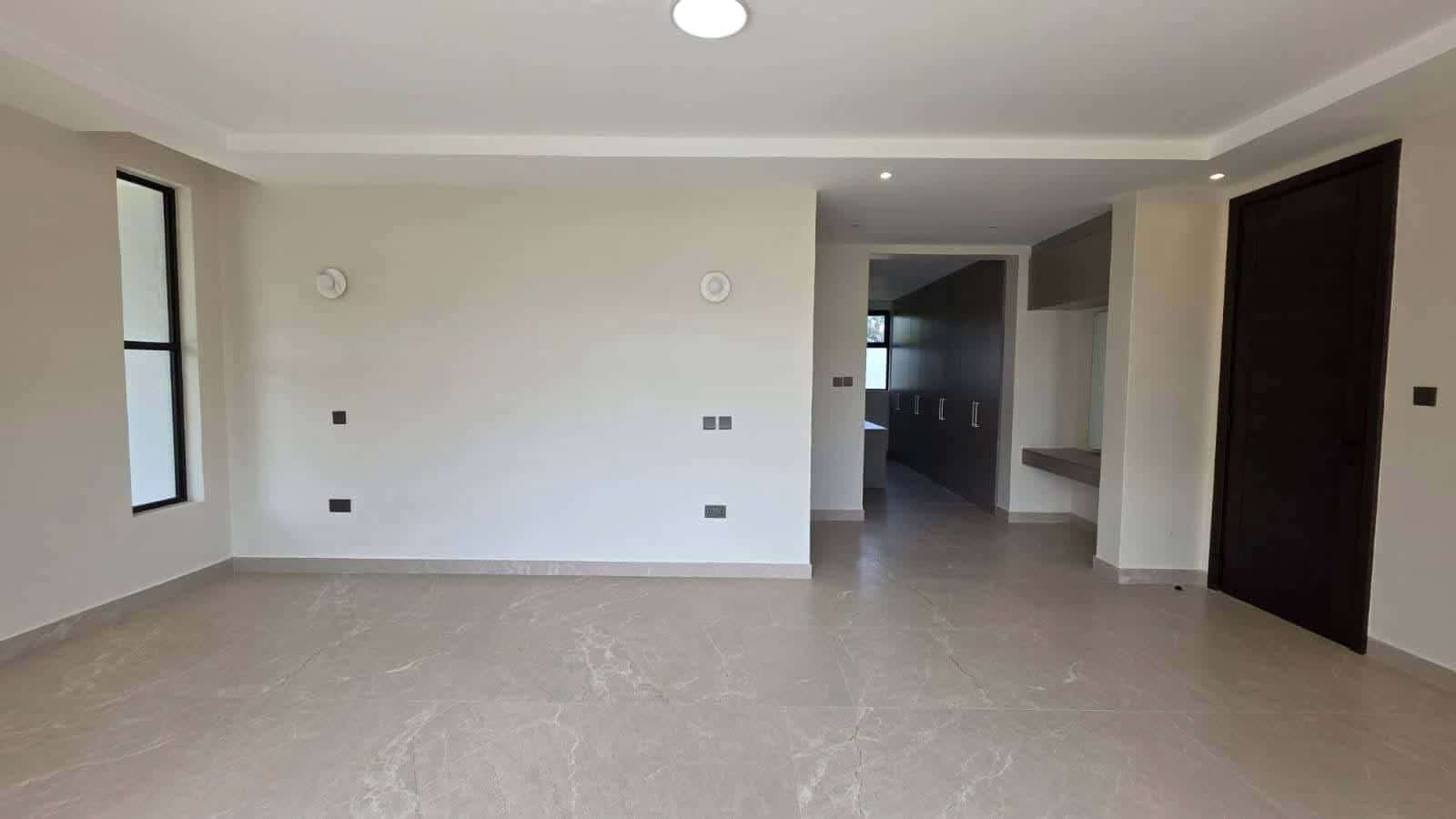 4 bedrooms  thumbnail 15