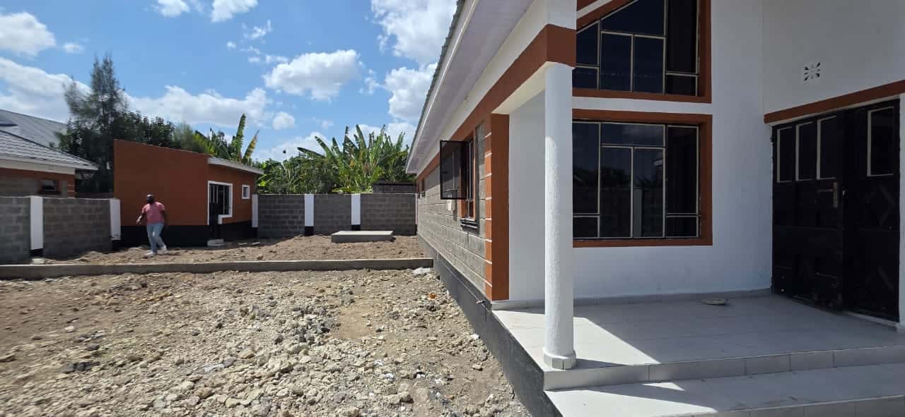 3 Bedroom All Ensuite with a DSQ for Sale in Kitengela Acacia Area thumbnail 3