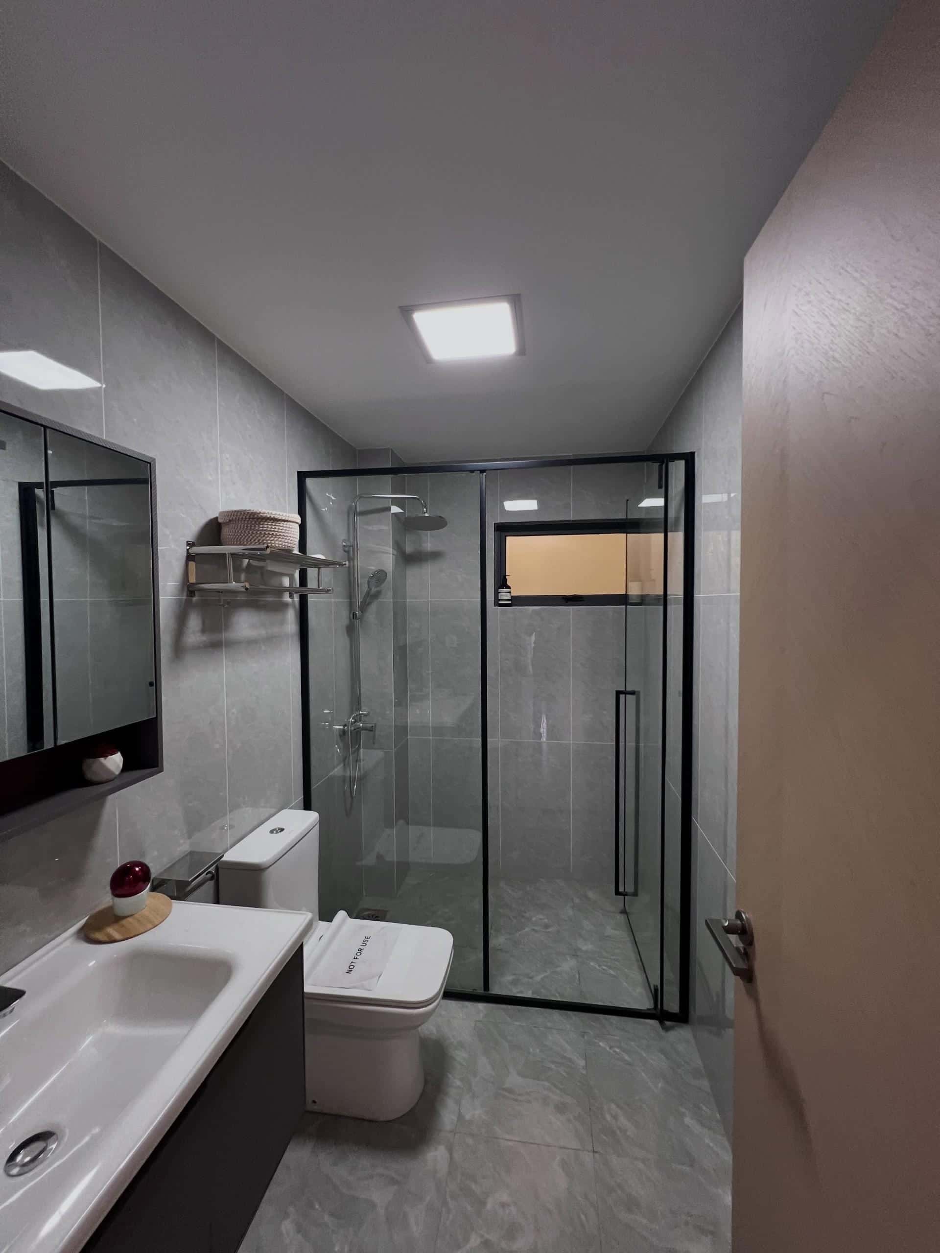 Modern 2 Bedroom apartment  thumbnail 6