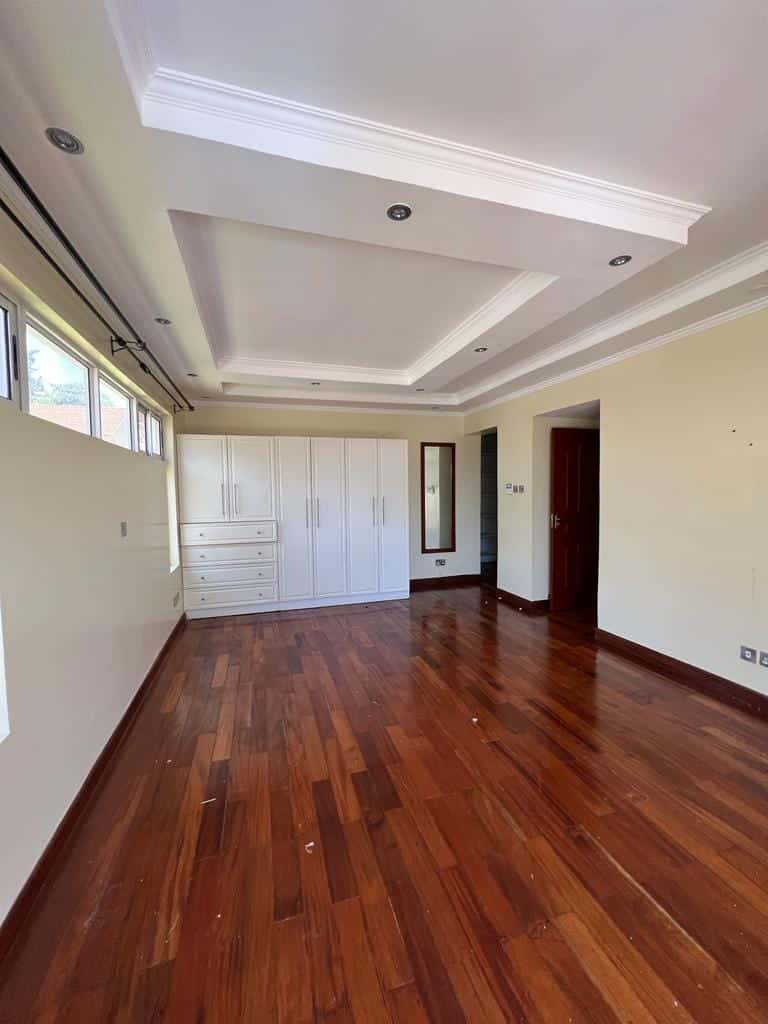 5 Bedroom Townhouse For Rent in Lavington with dsq image 4