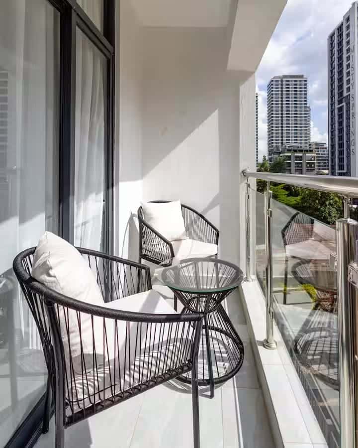 Serviced Furnished 1 Bed Apartment with Balcony in Westlands image 4