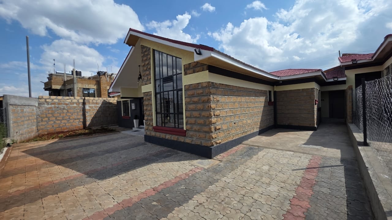 4 Bedroom All Ensuite + SQ for Sale in Ngong-Merisho - Image 1
