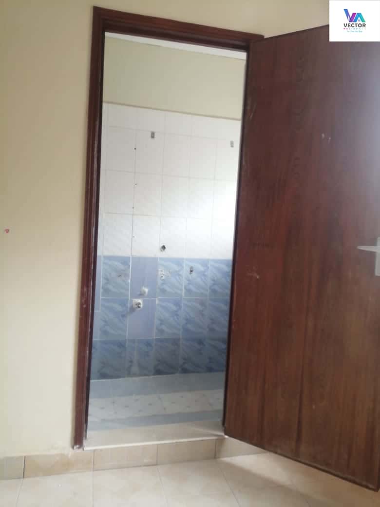5 bedroom All Ensuite with DSQ thumbnail 5