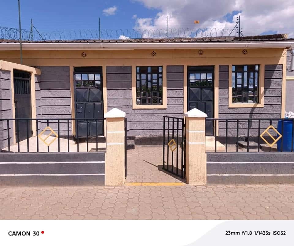 Spacious Home for Sale in Gilgil, Nakuru Near Jacaranda Hotel thumbnail 1