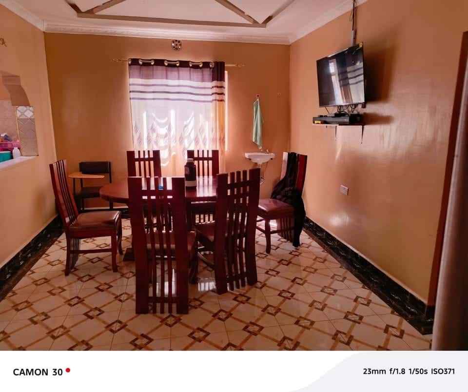 Spacious Home for Sale in Gilgil, Nakuru Near Jacaranda Hotel thumbnail 3