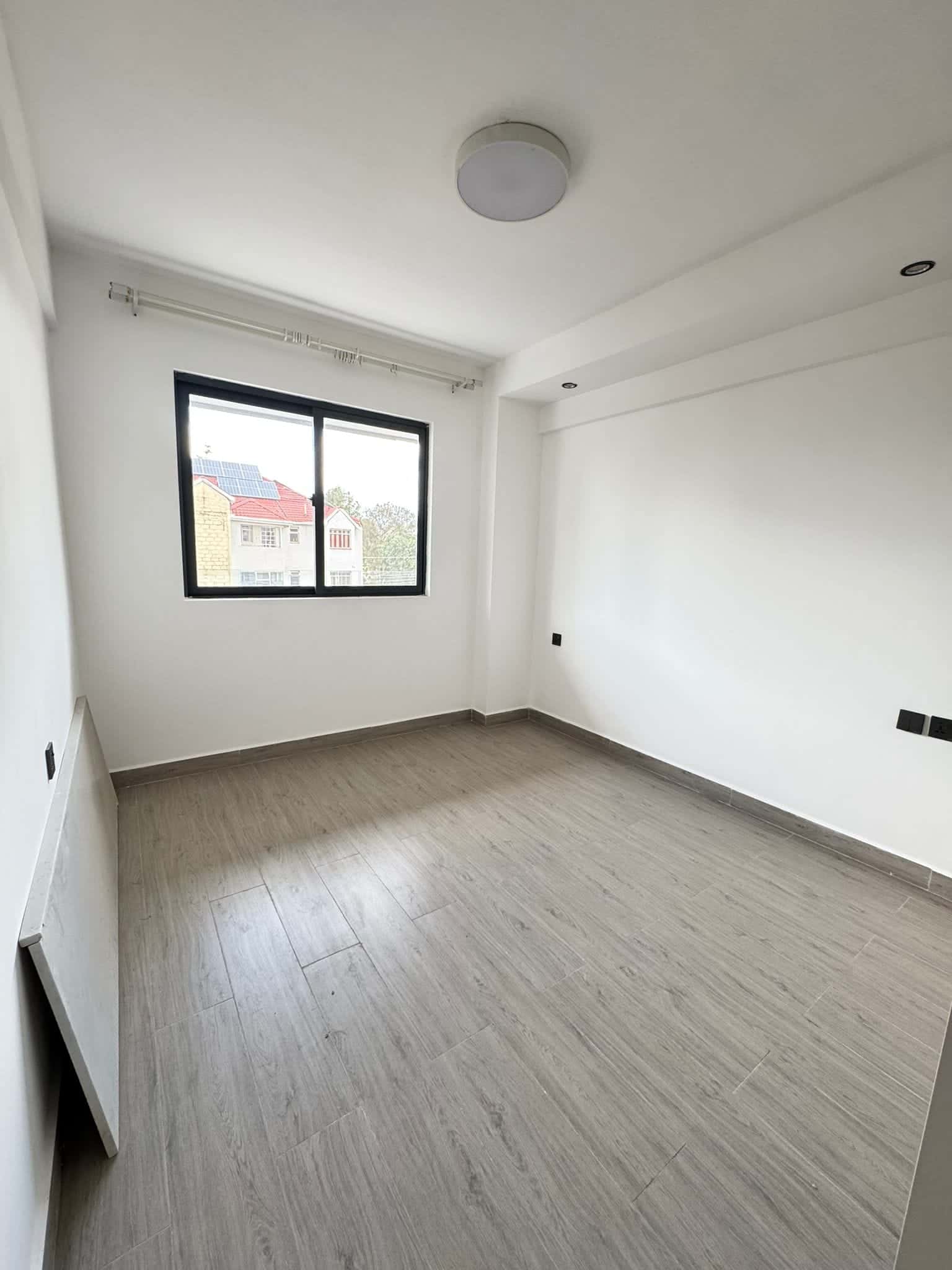 Elegant 1 Bedroom Rental Apartment in Kilimani thumbnail 3