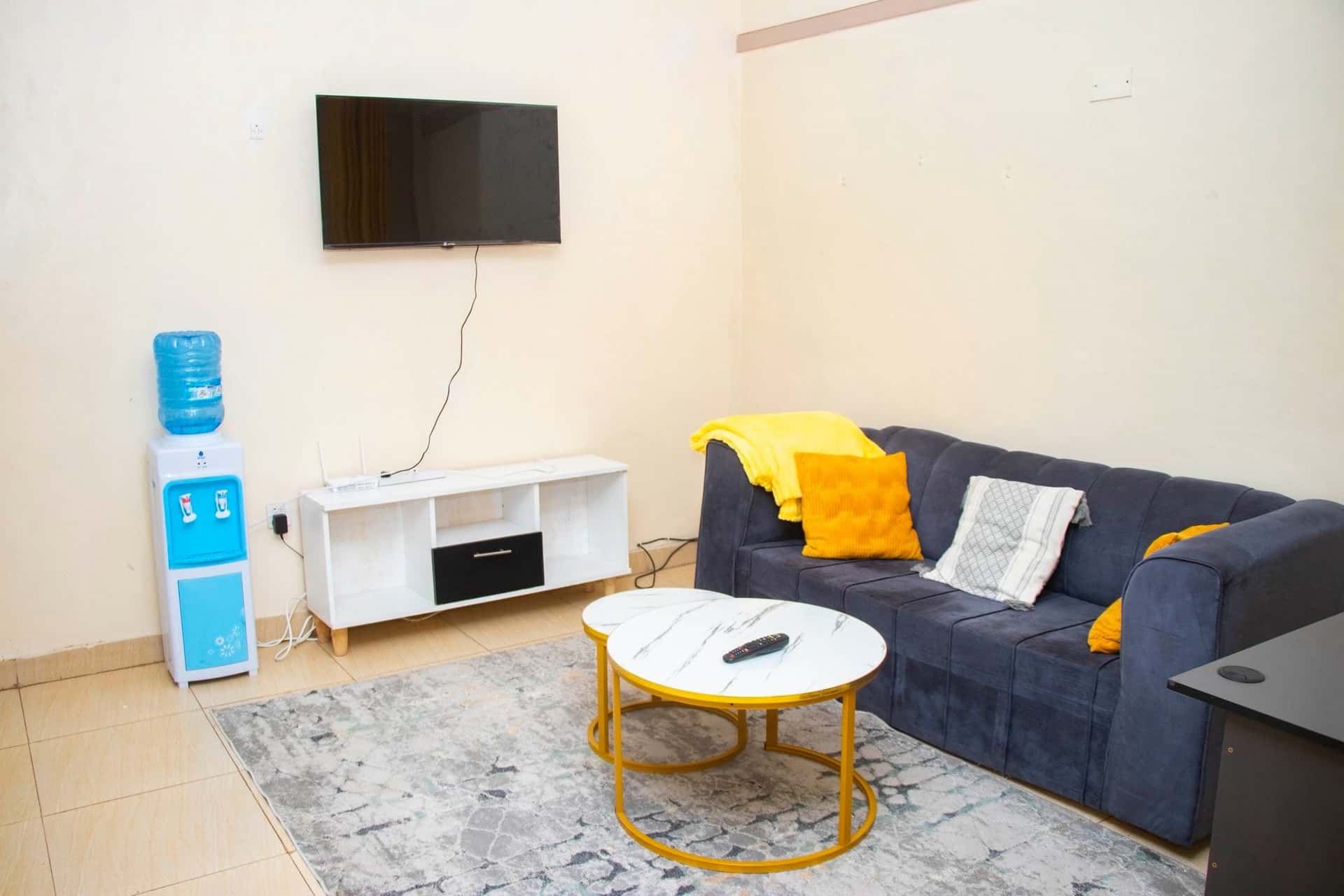 1 bedroom Airbnb in Parklands thumbnail 3