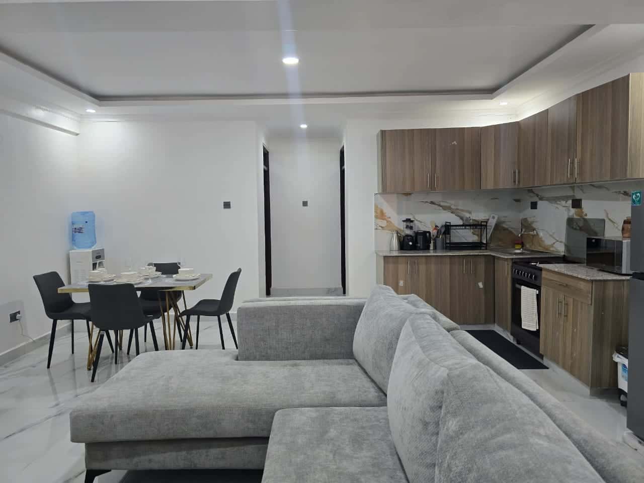 Luxury Airbnb in Kisumu, Premium Apartments thumbnail 4