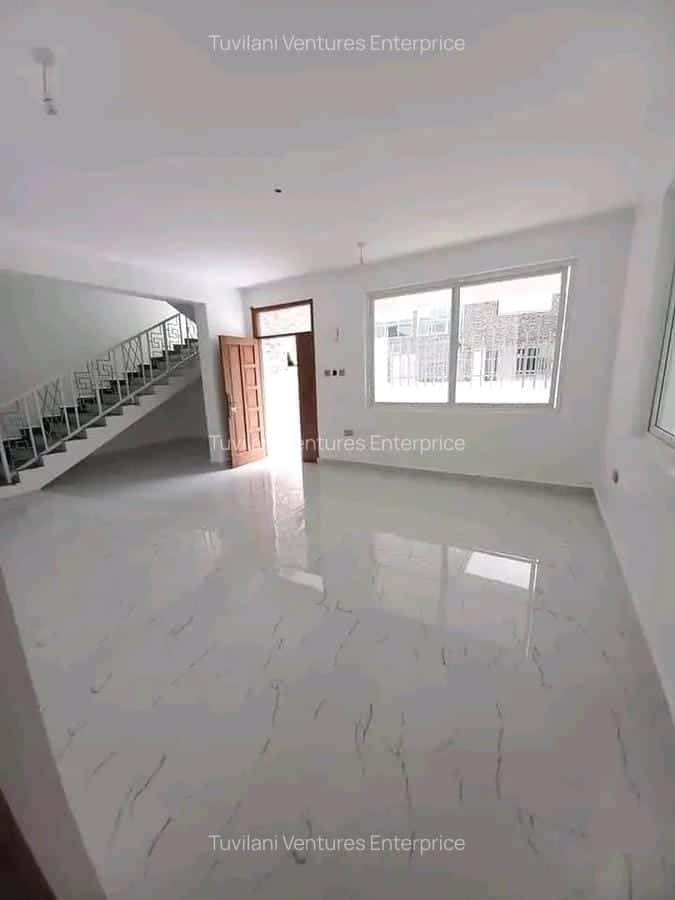 4 Bedroom All Ensuite Villa for Sale in Bamburi, Mombasa. 15M thumbnail 7