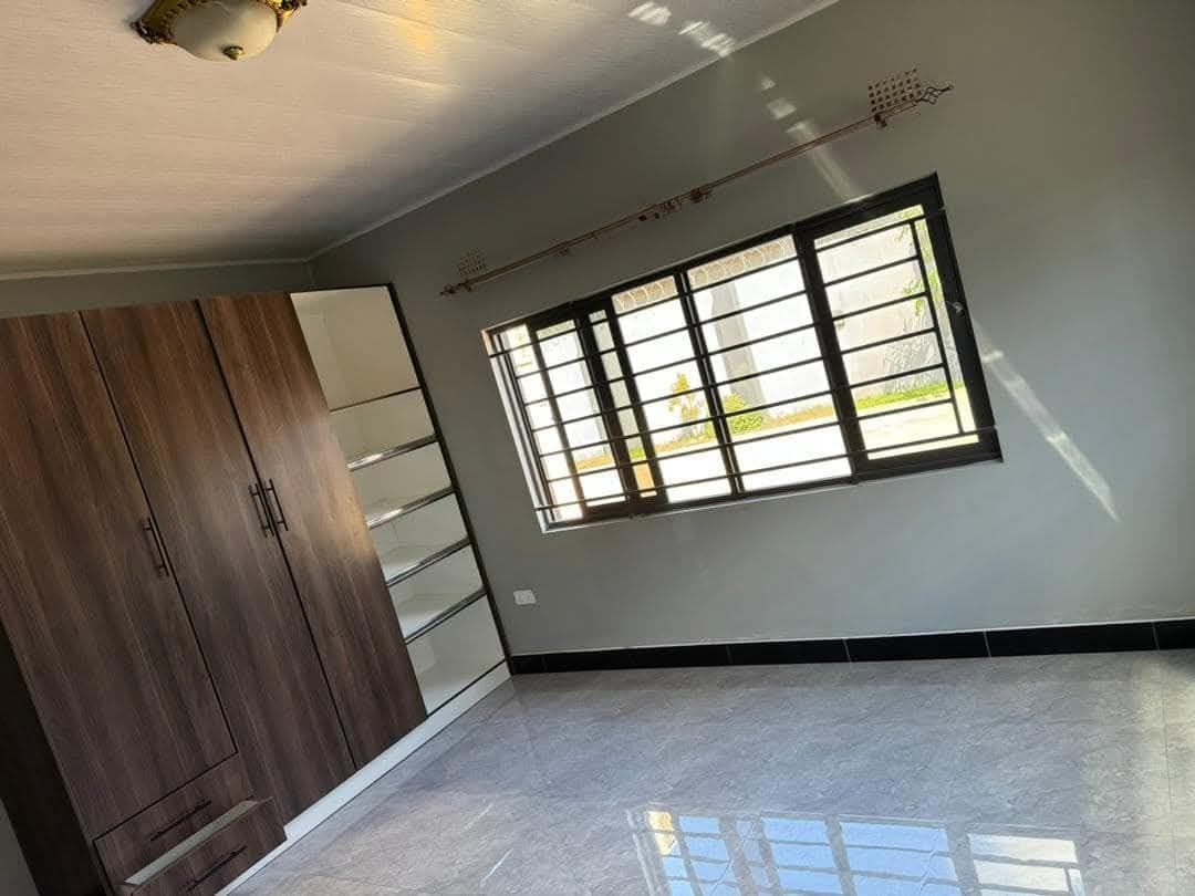 1-bedroom apartment available for rent - Image 1