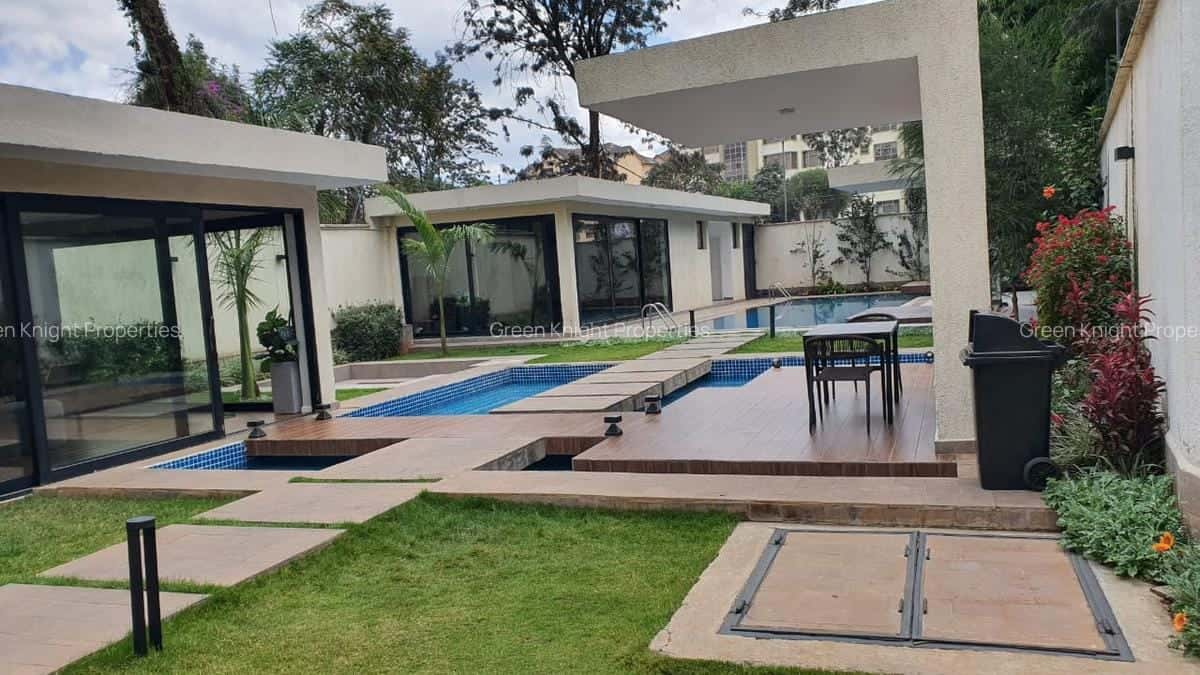 Furnished Studio Bnb Apartment in Lavington thumbnail 5
