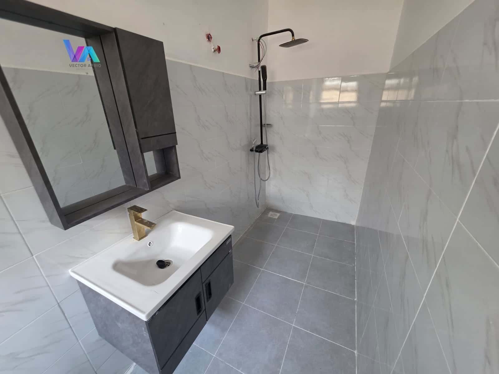 3 Bedroom Bungalow (2 Ensuite) for Sale in Matasia thumbnail 9