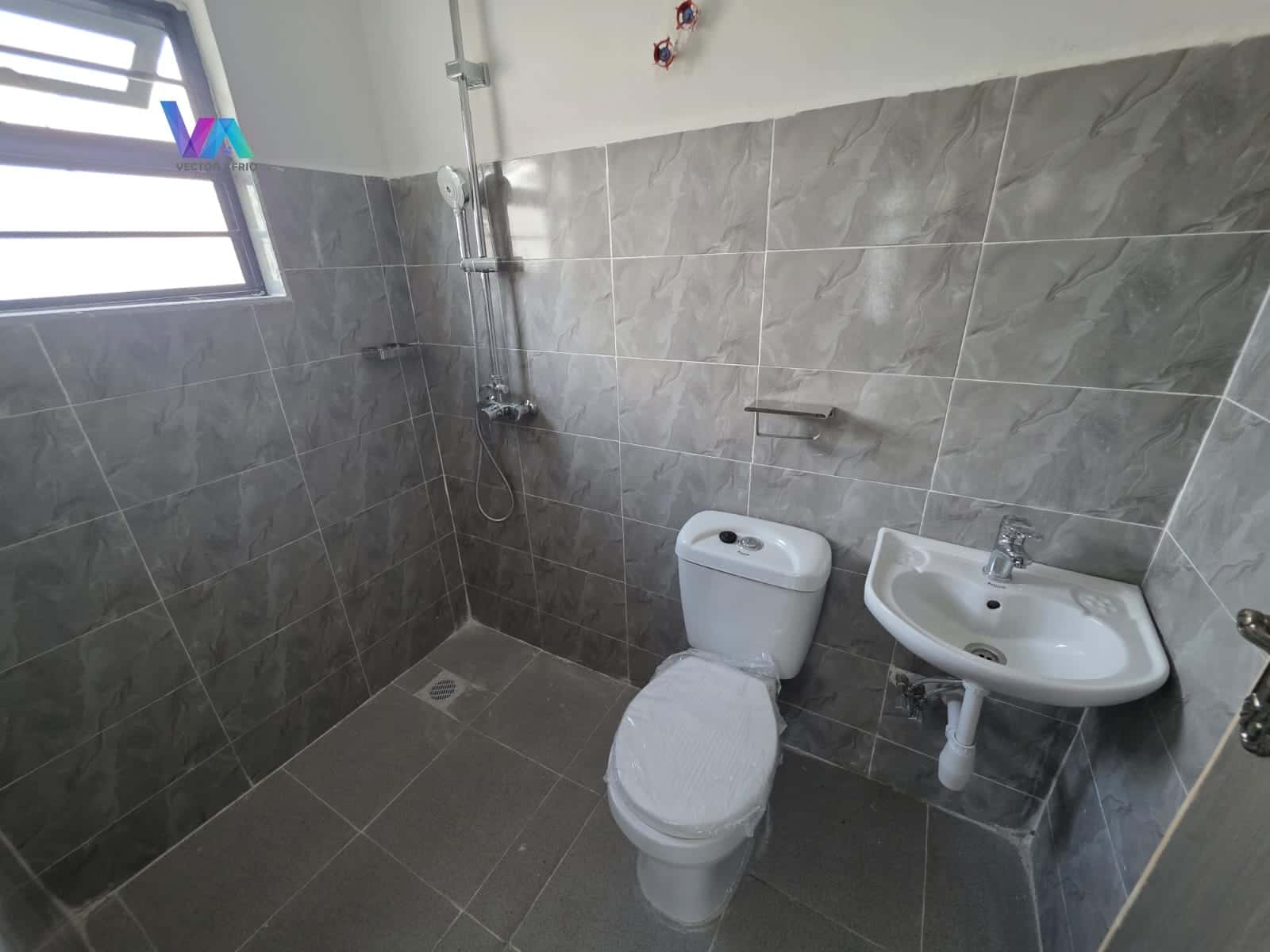 3 Bedroom Bungalow (2 Ensuite) for Sale in Matasia thumbnail 3