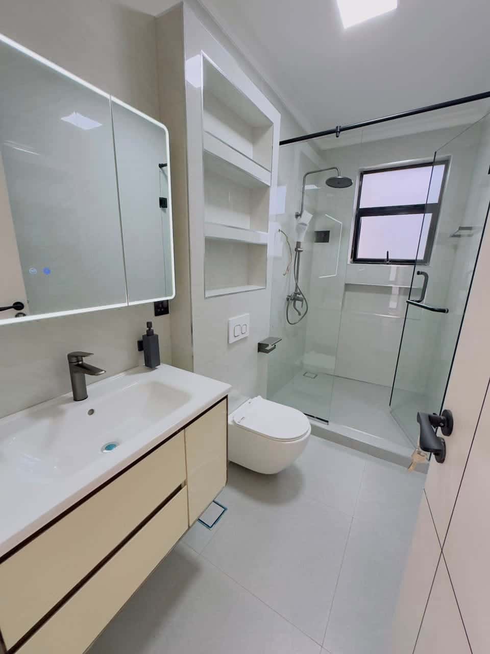 5-BEDROOM ALL-ENSUITE VILLAS + DSQ thumbnail 7