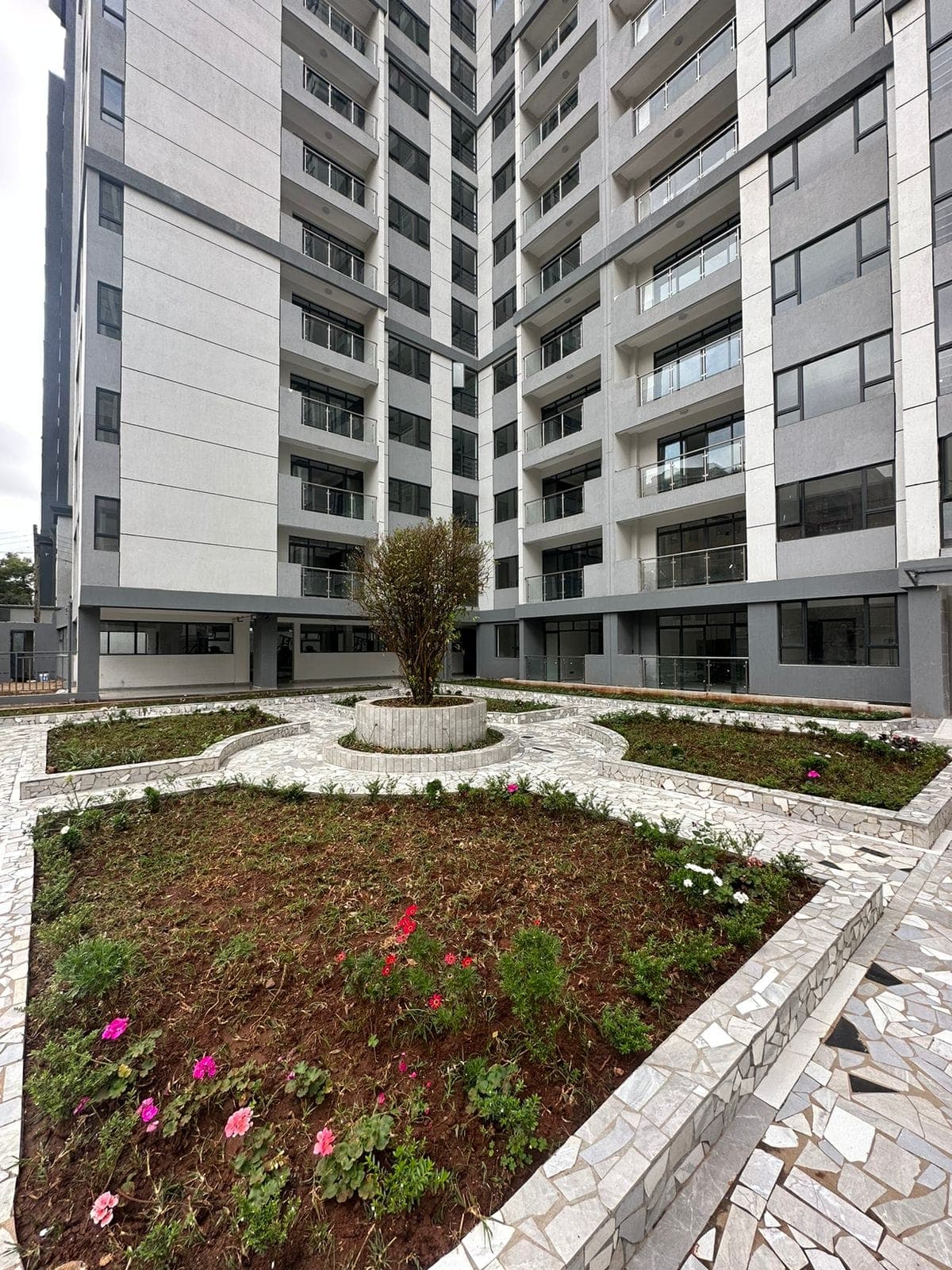 3 BEDROOM APARTMENT FOR RENT IN LAVINGTON