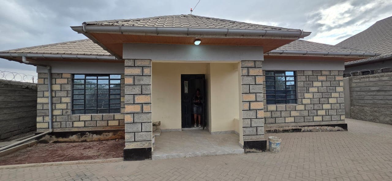 3 Bedroom All Ensuite House for Sale – Kitengela(Old Namanga Road)-6.9M